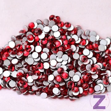 Zodiac - strasszkő ss3 Siam