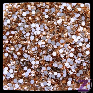 Zodiac - strasszkő ss5 Light Peach