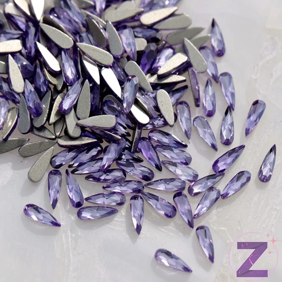 Csepp formakő Lavender 'S'
